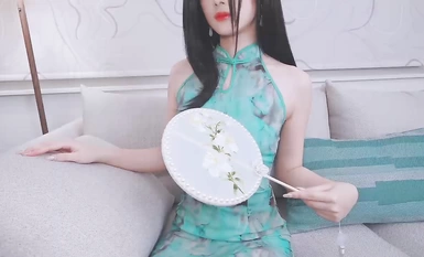 FortuneCutie饼干姐姐性技巧课堂开课啦 让姐姐亲身示范丝足和高潮的玩法