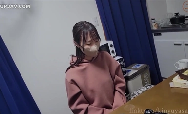 FC2-PPV-4323223 *Chỉ trong thời gian có hạn* [Cá nhân] Một bà nội trợ giản dị với thân hình sôi nổi, ngoài video thủ dâm bằng máy mát xa điện trong phòng khách, cô ta còn bắt cô cởi khẩu trang và đưa cho cô một chiếc khẩu trang. thổi kèn vì phí thanh toán trễ cao. Bỏ qua sự không thích của cô ấy và đưa cho cô ấy một lượng lớn kem (video mẫu dài)