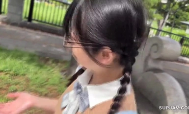 FC2-PPV-4323016 *Lần đầu tiên số lượng có hạn* ☆ Cô gái xinh đẹp Moe-kyun ☆ Tôi đã quan hệ tình dục với một học sinh danh dự "bẩn thỉu" ngực khủng và đeo kính và sinh con trong bộ đồng phục ☆ Nano-chan, 18 tuổi