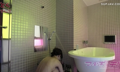 FC2-PPV-4314571 [Học sinh chính hãng (18) lớp 200☆! Một cú thổi kèn có khuôn mặt trẻ con] (Chỉ có bạn trai nam quán rượu mới có thể làm được **) Hyottoko thổi kèn & cổ họng lồi sâu họng kiêm trong miệng ~ Dù nói là vì tiền tiêu vặt nhưng tôi vẫn bị trêu chọc và bóp chặt♪