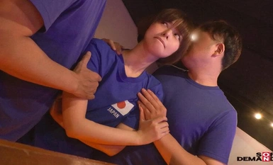 【馬賽克破壞】SDAM-101 國家隊比賽當天，讓女支持者們生活在體育酒吧里，讓她們生活在酒精的心情、氣勢、力量中！我很困惑，以至於我總共射精了3個人。 。 。