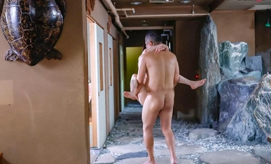 SDMF-040 我的父親，一位著名的廚師，在準備餐廳的新菜單時正在舔我的身體。柚香三好