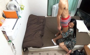 GOJI-019 Seorang gadis deli matang dibuat untuk merasa seperti itu dengan memikat dan teknik, dan ia menjadi persembahan langsung yang dilarang!