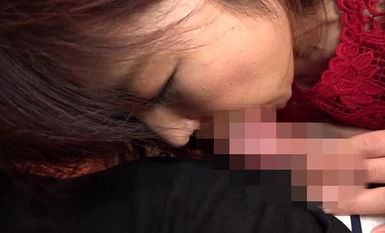 ZOOO-119 40歲出頭的成熟女性在性春天中緊緊抓住約會網站的生動尖叫。