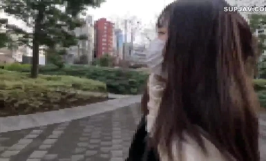 FC2-PPV-4317121 完全暴露！乃木坂美麗女大生，20歲！國道邊刺激的戶外性愛！大膽地以傳教士姿勢趴在地上，雙腿抬起，女牛仔姿勢，赤裸裸地站起來！ ！完成第一次拍攝，中出，全臉暴露！ 《個人拍攝》第408期個人拍攝原創