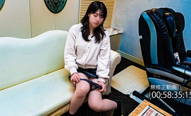 FC2-PPV-4309374 2/27 之前僅限 500 點！生中出+口內射精。