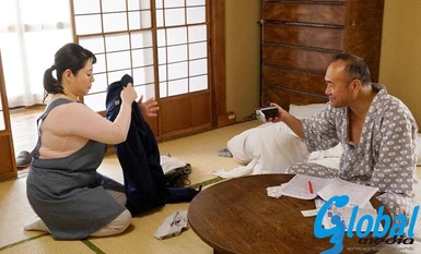 Dokumen Pelakon Semula Gangguan Seksual SGM-056: Pembantu Pengemasan Difilemkan Gonzo Saat pembantu rumah berusia 40-an dan 50-an dengan punggung montok dicabul secara cabul di hadapan kamera! ! Video yang sangat erotik yang ditangkap dengan kamera tersem