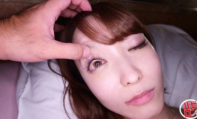 BAB-124 我没有睡在上面，我把它放下来，这样它就不会动了 File.01