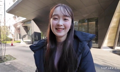 FC2-PPV-4317726 [無碼] 來自俄羅斯/李的苗條小胸女人被反向撿起。她自己請來中年男人，暴露自己的淫蕩，射精了！最後是滿足性慾的陰道射精♡