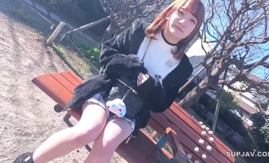 FC2-PPV-4307976 chỉ 3 ngày thôi! ! GIẢM GIÁ 70% [Chụp lần đầu] [Diện mạo] 18 tuổi, 144 cm. Không thể chịu đựng được mức lương ít ỏi, anh bước vào thế giới người lớn. Lần đầu tiên tán tỉnh quan hệ tình dục với một ông chú đáng sợ. kem khổng lồ