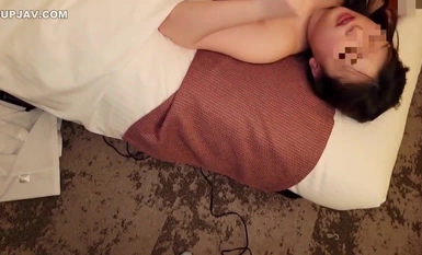 FC2-PPV-4295391 在被忽视了那么久之后，我成功地叫出了一个土豆、毛茸茸的新手，并第二次进入了她的身体。这次他没有生气。