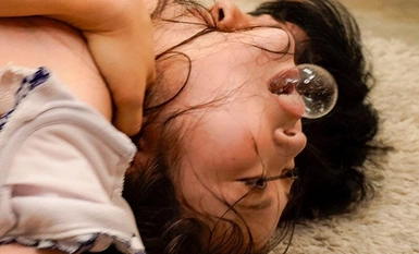 HUBLK-005 *Karya ini adalah fiksyen. Tolong jangan sesekali meniru. Dadah bebas kaunter yang semua orang tahu mempunyai kesan sebegitu... Hanya sapukan satu lapisan di dalam faraj anda...