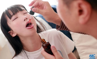 FOCS-178 藤原平美少女疯狂的动漫性爱！日奈野伊织的春药被邻居的一个猥琐老头破坏了 Nakadashi x Gokkun 的训练。