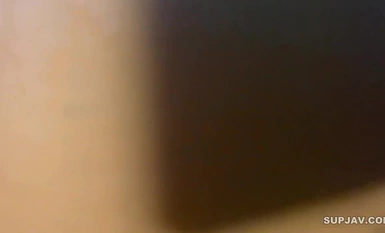 FC2-PPV-4314712 打開陽台窗戶並在中出時壓制你的聲音 0034 主要故事面孔外觀 * 幾乎未經審查 * 在無良送貨健康商店的幕後 [Ran]