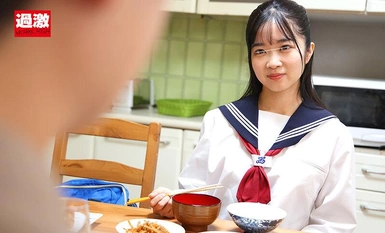 NHDTB-883 Syaitan kecil J○ menggoda teman lelaki kakaknya dengan menembusi seluar ketat hitamnya dan membuatkan dia terpancut berulang kali.