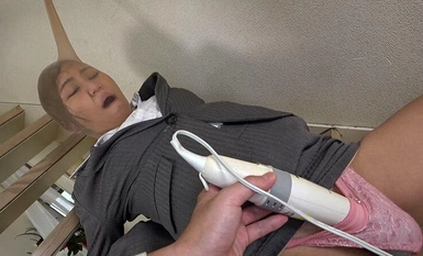 NEO-900 打破美女的脸！ 脸部捆绑 - 三木真央