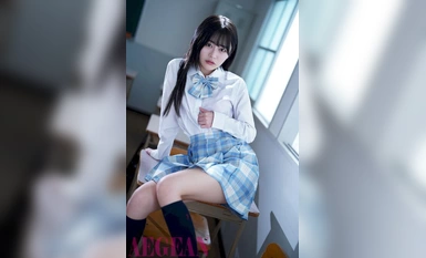 AEGE-024 老師，請原諒我... 日比野歌，學生們崇拜的班長，被班主任強暴，被迫處理自己的性慾。