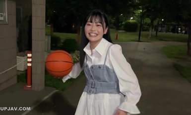 FC2-PPV-4313012 ※初回数量限定※★巨根おじさんの中出し★バスケ女子のちっこいまんこにぶっといちんこを高速ピストン★うーちゃん・20歳