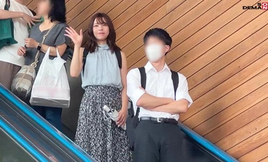 SDNM-430 Kapag nakakita ako ng titi sa ospital, gusto ko siyang pasiglahin sa pamamagitan ng pagsakay sa kanya sa posisyong cowgirl. Isang nanay na nars na may diyalektong Kansai, 27 taong gulang Kabanata 5 sa Isawa Onsen isang sadistang matandang lalaki 