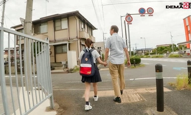 [马赛克破坏] SDAB-303 用淫荡父亲粗大的手指摇晃她的身体，她的反应很敏感。两个人孤独地坐在学校的通勤列车上，基拉-索拉诺。