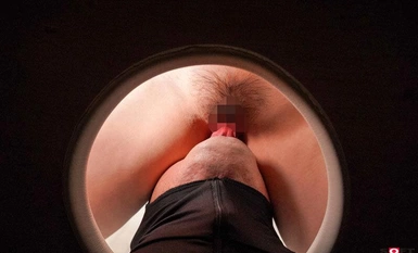 SDDE-715 工作场所中的女职员突然 "出现在你面前"，并毫不犹豫地将阴户压在她们身上（办公室阴户公司）