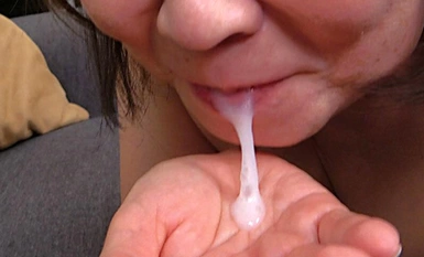 EMBM-023 熟女、潮湿口交、口交射精 4