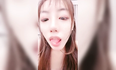 極品風騷白虎@在職車模(國服少女小怡)尺度福利秀 (13)