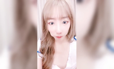 極品風騷白虎@在職車模(國服少女小怡)尺度福利秀 (29)