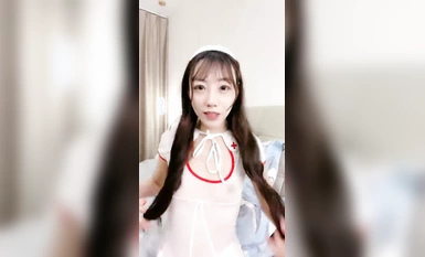 極品風騷白虎@在職車模(國服少女小怡)尺度福利秀 (2)