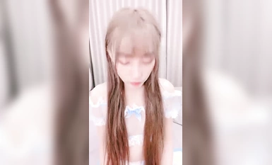 極品風騷白虎@在職車模(國服少女小怡)尺度福利秀 (26)