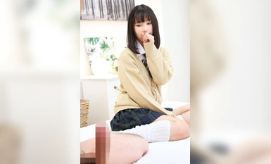 109IENFH-22103 Seorang gadis sekolah menengah dari sekolah terkenal menonton melancap buat kali pertama! Bau airnya dan bunyi pancutannya dalam jarak dekat membuatkan farajnya merangkap! Dia tersipu-sipu dan memintanya, jadi saya masukkan mentah-mentah da