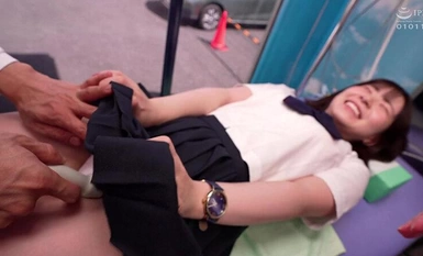 TOTTE-151 ระเบิดความอับอาย! อวัยวะเพศชายของเพื่อนชายถูกสอดเข้าไปในชายคับซึ่งไวต่อความรู้สึกเนื่องจากการทดสอบการวัดพัฒนาการทางกายภาพของเยาวชนที่จัดทำโดยเพื่อนร่วมชั้นชายและหญิง! ถ่ายภาพปัญหา Magic Mirror! ในไซตามะ ~ฉบับมิซากิ/อาคาริ~