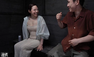 [Mosaic Destruction] MEYD-883 Sasuke Wife Seorang wanita yang meriah berkahwin di dalam sauna khemah luar. Yuko Shiraki