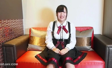 FC2-PPV-4310273 167_"你从哪里找来这么一个业余爱好者" 4P！哦！她尖叫着打起手枪来！Kobe-kko 20岁的JD2 Yume-chan 第2章 与Tenshi-chan[海外版]。