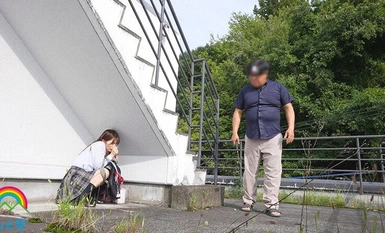 SORA-513 J系ねむらせ媚薬監禁 人生イージーモードで不倫中のゲス教師と不埒メスガキおまえらの幸せぶっ壊す！！【不倫追跡】