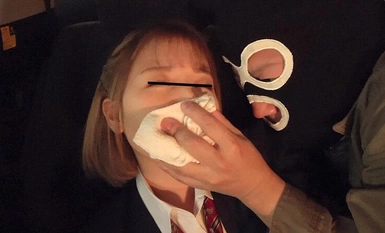 SUJI-222 Một cô gái xinh đẹp với bộ ngực nhỏ Yui bị bố chồng và anh trai bắt cóc và cưỡng hiếp trên đường về nhà.