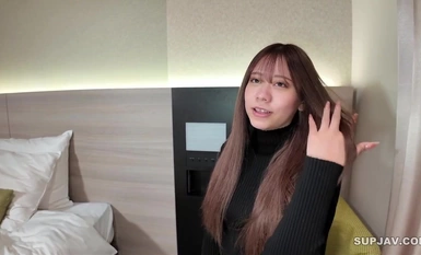 FC2-PPV-4308795 [未删减] [Enko - JD]《Ojisan wonderful》！一个中年男子的痉挛和高潮是为时尚而精致的美女七海而来！