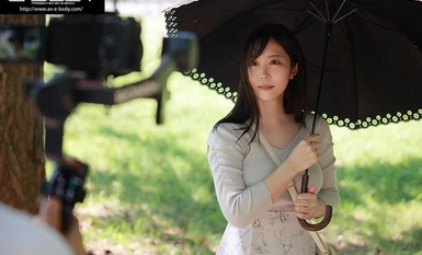 EYAN-199 旦那の勤務中にメンエスで働いたら予約の取れない人気嬢になってしまった平日しか会えない幸薄美人妻 AVデビュー 恋音まい