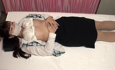 PTS-513 睡梦中的强奸淫秽体检 - 五名女员工被恶劣行为玷污