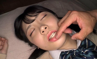 AT-176 Undiluted J ● Gadis Cantik Beruniform Mengintai Creampie Tidur