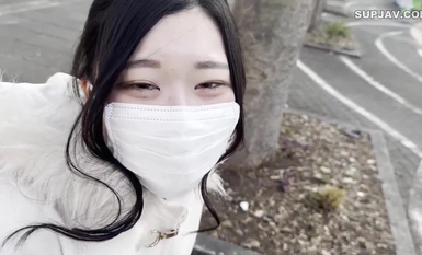 FC2-PPV-4305109 限价一周！Minato 是一位刚刚成为美发师的年轻女孩，她皮肤白晰，总是面带微笑，性格顺从！她看似害羞，其实喜欢性爱。Nakadashi 性爱 + 额外口交视频！