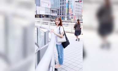 SDNM-420 Yui Hiiragi, 32 tahun, AV DEBUT, seorang pakar estetik yang merajuk dan cabul yang serius tentang pekerjaan dan seksnya, serta mempunyai keinginan seksual yang kuat.