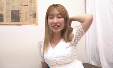 10musume Natural daughter 021224_01 Ambil seorang gadis berpayudara besar yang cabul dengan halangan rendah untuk seks Yoshino Hashiba