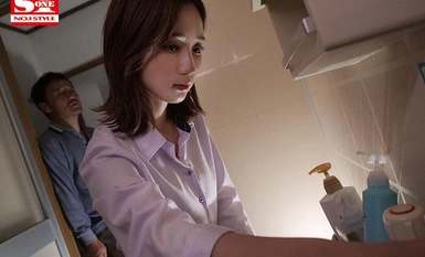 [モザイク破壊]SONE-051 （マンション管理会社勤めの）プライド超高い女上司のクレーム先は、ゴミ部屋に住むオヤジ宅。大嫌いな上司が汚される姿を見て部下の僕は、死ぬほど嬉しいドヤ勃起。 小島みなみ