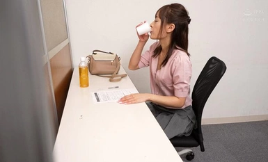 CEAD-563 Squirting woman with beauty that attracts men and orgasm addiction - 3sex + 1 masturbation - Undan Shikawa