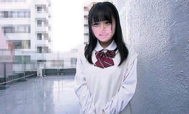 DAVK-090 おじさんとH絶対無理めな清純美少女、信じられないドM本性【キモデブ中年男たちにひざまづきフェラ奉仕＆全員と本気Dキス】卑猥要求を全て承諾し巨マラおじさん連続中出しで絶頂イキ狂う精液便女育成6P乱交