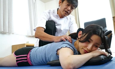 NKKD-318 妻のスイッチが入る瞬間（とき）…テクニシャンな指圧師に一番敏感な愛の呼び鈴を執拗に鳴らされ続けて… 森沢かな