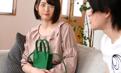 HUNTC-033 我正經嫂子的真實身份是一個愛雞巴的性狂女人，無論她如何用力插入她，無論她射出多少精子，都不夠！我通常都會克制自己...