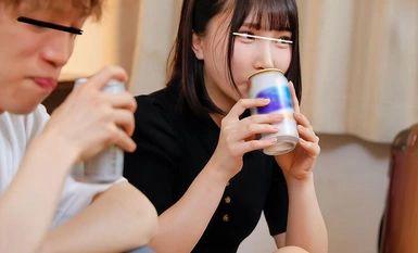 HUNTC-028 Một cô gái bỏ trốn vừa chuyển đến Tokyo bị đưa vào một căn phòng nơi các cô gái đụ cô ấy liên tục trong 10 giờ liên tục, và nhân cách của cô ấy sụp đổ! 2