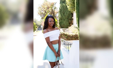 ZOOO-112 一度は味わいたい黒人美女…奇跡の漆黒ボディーをハメ倒す！2